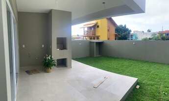 Imagem 4: Sobrado no Campeche com 3 quartos sendo uma suíte e os outros demi-suite