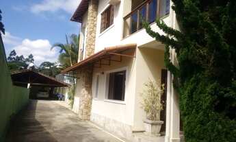 Imagem 2: Casa com 4 dormitórios à venda, 800 m² - Vale dos Pinheiros - Nova Friburgo/RJ