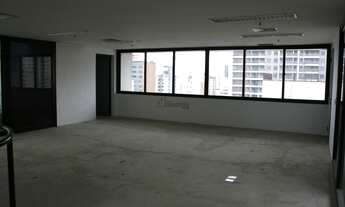 Imagem 7: Conjunto comercial em Moema