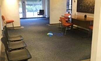 Imagem 7: Casa com 500m² de área construída e 6 vagas de estacionamento para alugar, por R$ 45.000/m