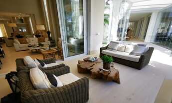 Imagem 5: Casa para venda tem 850 metros quadrados com 7 quartos em Riviera - Bertioga - SP