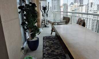 Imagem: Apartamento com 149m2, andar alto, varanda