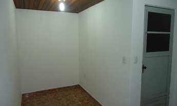 Imagem: Aluga-se Apertamento com 1 Quarto em Irajá