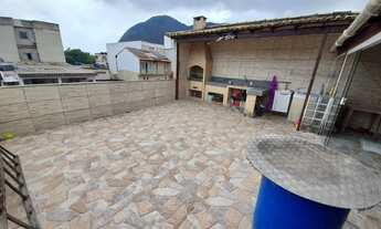 Imagem 2: Ótima casa com varanda e linda vista para a montanha em Vargem Pequena/RJ