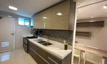 Imagem 6: Apartamento para aluguel possui 193 metros quadrados com 4 quartos em Ponta D'Areia