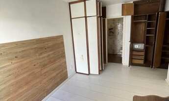 Imagem 5: Apartamento para Venda em Salvador, Vitória, 3 dormitórios, 1 suíte, 3 banheiros, 2 vagas