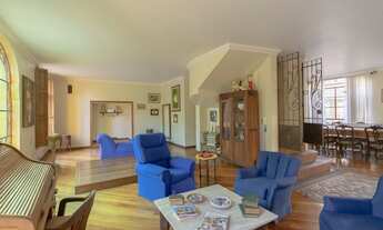 Imagem 2: LINDO SOBRADO Casa com 5 dormitórios