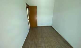 Imagem 7: CASA GEMINADA COM ENTRADA INDIVIDUAL DE 03 QUARTOS COM 01 SUITE, 02 VAGAS E AMPLO QUINTAL