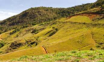 Imagem 3: Lotes à venda em excelente condomínio à 5 minutos do centro de Secretário - RJ