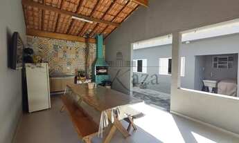 Imagem: Casa/Padrão com Edícula - 4 Dormitórios