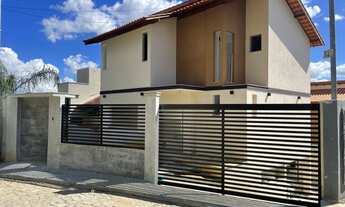 Imagem 2: Casa de condomínio para venda possui 185 metros quadrados com 3 quartos