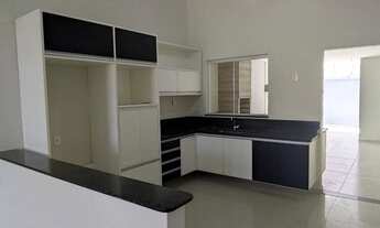 Imagem: Casa de condomínio térrea para venda tem