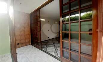 Imagem 4: Casa com quintal, edicula, 3 dormitorios, 1 suite, churrasquera, 3 vagas cobertas