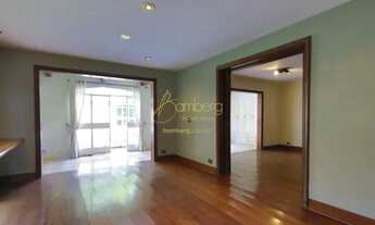 Imagem 5: Raridade Sobrado com 700 m² de jardim