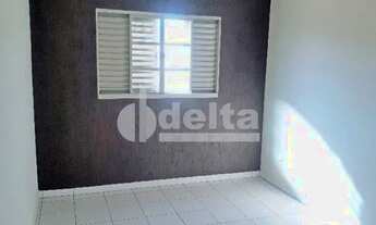 Imagem 1: Apartamento para aluguel, 2 quartos, 1 vaga, Presidente Roosevelt - Uberlândia/MG