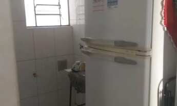 Imagem: ALUGO 480 reais quarto pra moças incluso