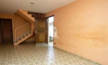 Imagem 2: Casa assobradada com 3 dorms sendo 1 suite 3 banheiros 2 vagas na garagem - com 156m² na