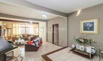 Imagem 4: Casa para venda tem 352 metros quadrados com 5 quartos em Chácara das Pedras - Porto Alegr