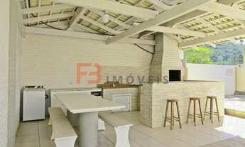 Imagem 2: Aluguel de Temporada - Casa com piscina 4 dormitórios na praia de Mariscal Bombinhas - SC