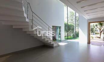 Imagem 4: Casa de condomínio para venda com 301 metros quadrados com 4 quartos