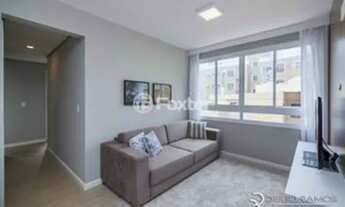 Imagem 2: Apartamento para venda tem 65 metros quadrados com 3 quartos em Petrópolis - Porto Alegre