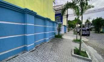 Imagem 2: Vendo excelente triplex com garagem em condomínio fechado bem no centro de Realengo RJ