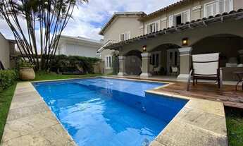 Imagem 3: Residência no coração do Pacaembu, rua tranquila e arborizada, com projeto moderno