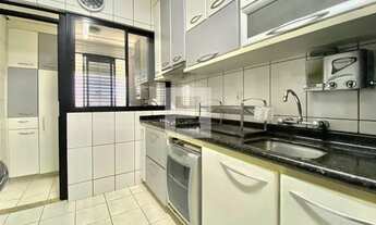 Imagem 6: Apartamento para Venda em Florianópolis, Canto, 3 dormitórios, 1 suíte, 2 banheiros, 2 vag