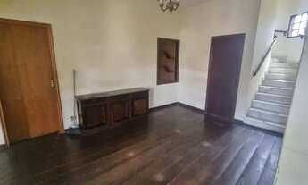 Imagem 2: Sobrado para locação na Avenida Albuquerque Lins