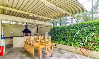 Imagem 2: Apartamento reformadíssimo, impecável, andar alto, fora de rota, Moema Pássaros