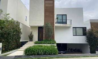 Imagem 6: Casa para venda possui 290 metros quadrados com 4 quartos em Parque dos Príncipes - São Pa