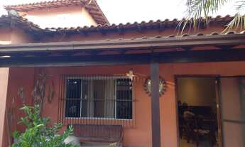 Imagem 4: Alugo casa com 4 quartos com churraqueira e piscina no Jardim Mariléa