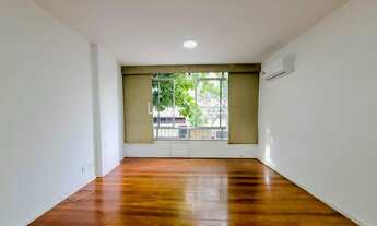 Imagem: Oportunidade na quadra da praia do Leblon!