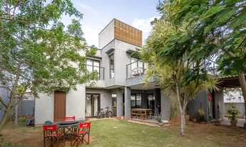 Imagem: Casa com 4 dormitórios no Rio Tavares