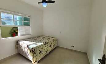 Imagem 4: Casa Térrea com 3 dormitórios em residencial com piscina e área comum