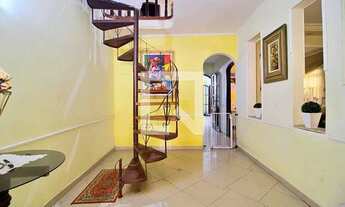 Imagem 7: Casa à Venda - Jardim, 4 Quartos, 200 m2