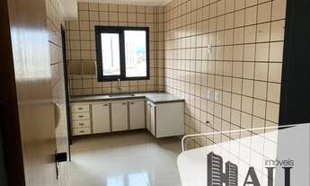 Imagem 4: Apartamento à Venda no Condomínio Cannes com 3 Quartos por R$ 400.000