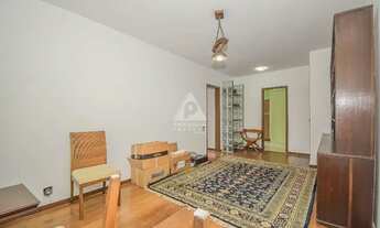 Imagem 4: Excelente apartamento no Cosme Velho Sala ampla, clara e arejada em dois ambientes