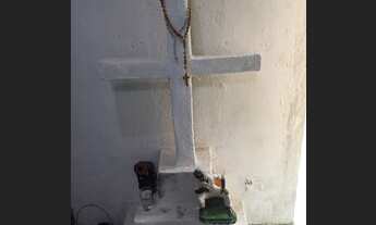 Imagem 4: Terreiro de umbanda com casa no segundo andar e terraço