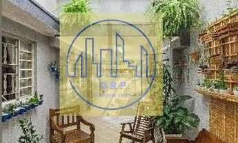 Imagem 2: Sobrado para Venda em Santo André, Utinga, 4 dormitórios, 1 suíte, 2 banheiros, 3 vagas