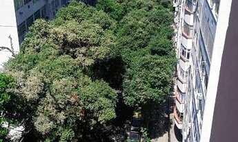 Imagem 2: Apartamento para venda tem 100 metros quadrados com 3 quartos em Copacabana - Rio de Janei