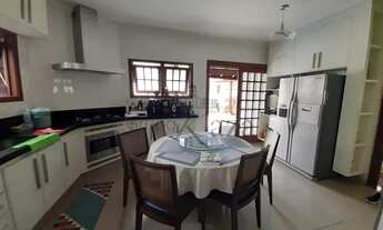 Imagem 5: Casa de condomínio para aluguel possui 275 metros quadrados com 3 quartos