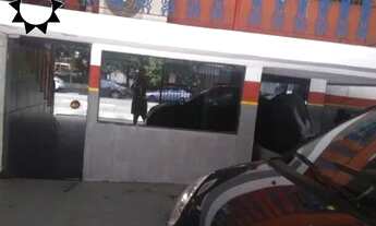 Imagem 2: SALÃO - CENTRO Galpão / depósito com aluguel por R$5.000 /mês