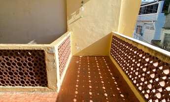 Imagem 2: Casa de Vila Triplex com 02 Quartos Varanda e Terraço em Quintino