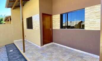 Imagem: JULIA)- LINDA CASA