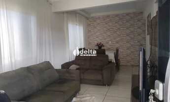 Imagem 2: Casa residencial com 3 quartos sendo 1 suíte disponível para venda no bairro Luizote de Fr