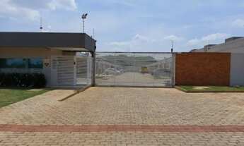 Imagem 2: Casa em Condomínio Fechado - Imperdível!