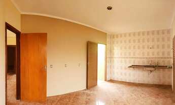 Imagem 3: Casa com 3 Quarto(s) e 2 banheiro(s) para Alugar, 75 m² por R$ 1600 / Mês