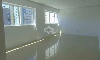 Imagem 6: Sala com garagem no Menino Deus