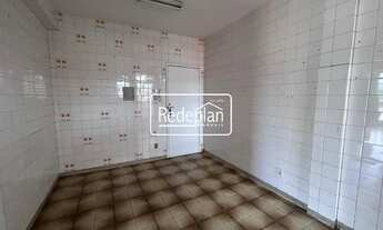 Imagem 3: Oportunidade de Apartamento no Aterrado - Localização Privilegiada